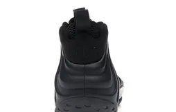 La Nike Air Foamposite One “Anthracite” pourrait revenir en 2020