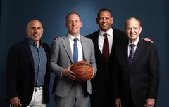 Vente des Wolves : Alex Rodriguez et Marc Lore remportent une bataille décisive