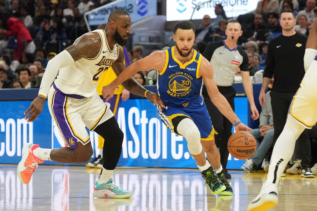 LeBron James et Stephen Curry