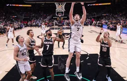 Luke Kornet demande aux Hawks d’annuler leur soirée en hommage… à un club de strip-tease