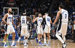 Les supporters d’Orlando haussent le ton derrière leur équipe à l’Amway Center