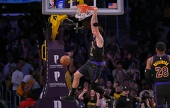 Les Lakers ressortent le « Showtime » face aux Cavaliers