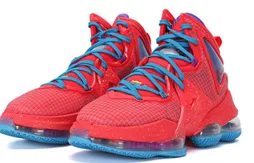 La LeBron 19 « rouge sirène » prête à faire grand bruit ?