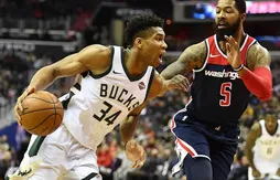 Giannis Antetokounmpo achève les Wizards dans le money time