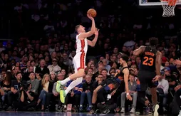 Nikola Jovic en chute libre