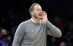 Le coach d’AJ Dybantsa dans le viseur des Bulls