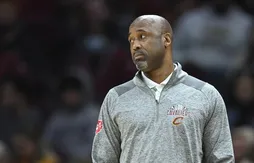 Greg Buckner rejoint aussi le banc des Bucks