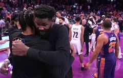 Deandre Ayton n’a pas entendu les huées des fans des Suns