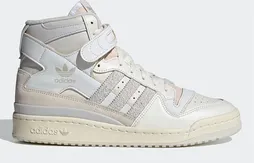 Adidas : la “Forum 84 Hi” revient en gris orbite