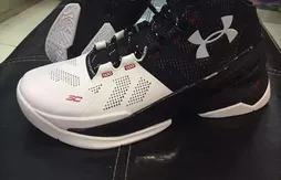 Under Armour : la Curry 2 enfile son plus beau costume