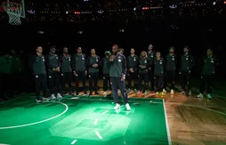 Les Celtics ont rendu hommage à Bill Russell, “un vrai champion sur et en dehors du terrain”