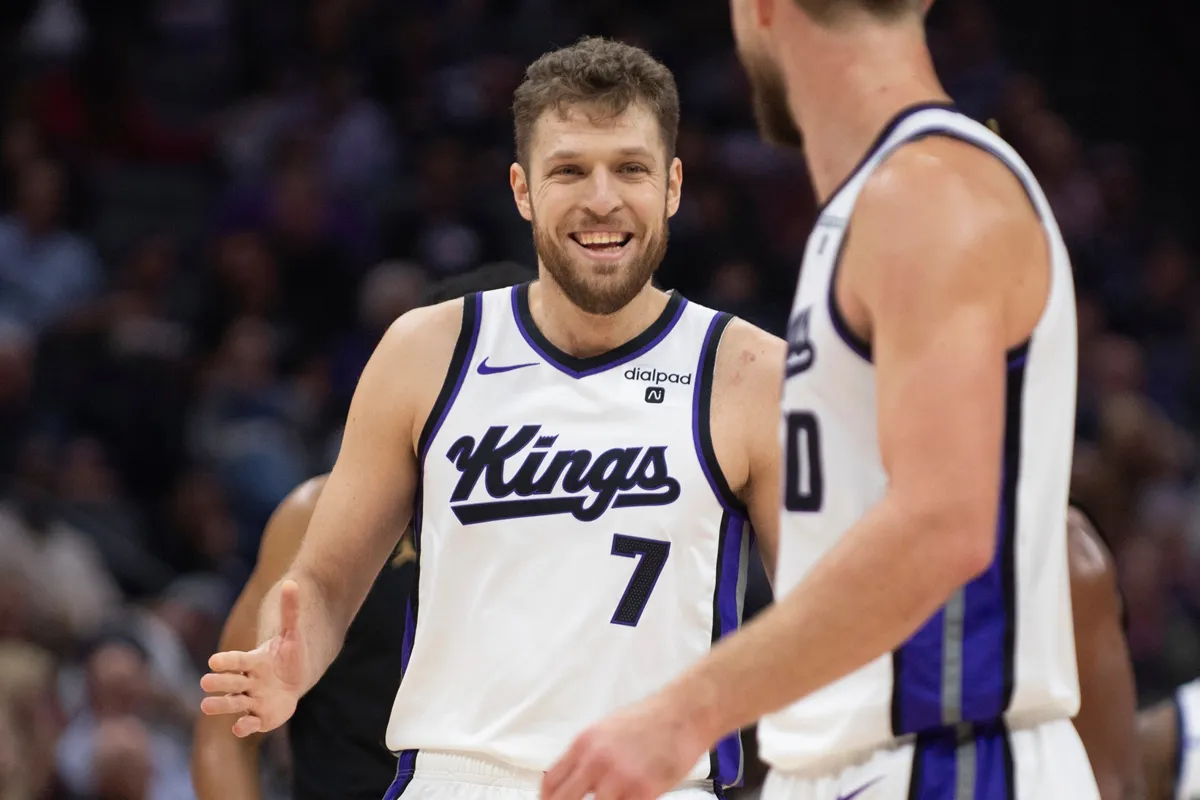 Sasha Vezenkov avec les Kings