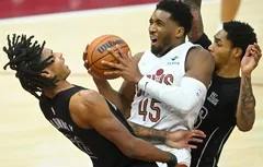 Les Cavaliers restent parfaits en s’extirpant du piège des Nets