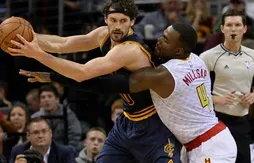 Les Cavaliers dominent facilement les Hawks