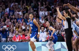 JO 2024 | Les Bleues lancent leur tournoi en étouffant le Canada !