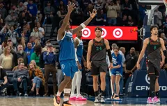 Anthony Edwards sauve les Wolves avec son record en carrière