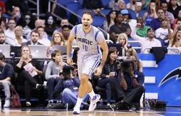Evan Fournier et Nikola Vucevic gâchent la soirée du Heat