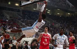 Giannis au repos, Kostas Antetokounmpo assure face à la Turquie dans un climat tendu