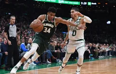 Pour reprendre la main, les Bucks font craquer les Celtics en deux minutes