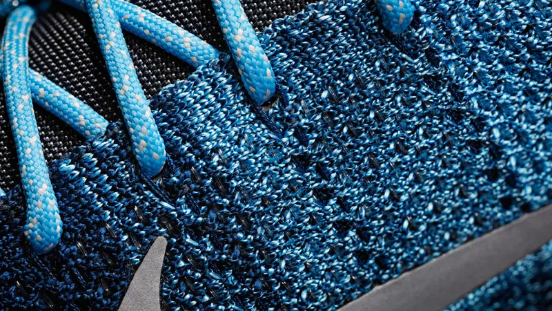 16-130_Nike_Kobe_822675-404_Detail_C-01_55562