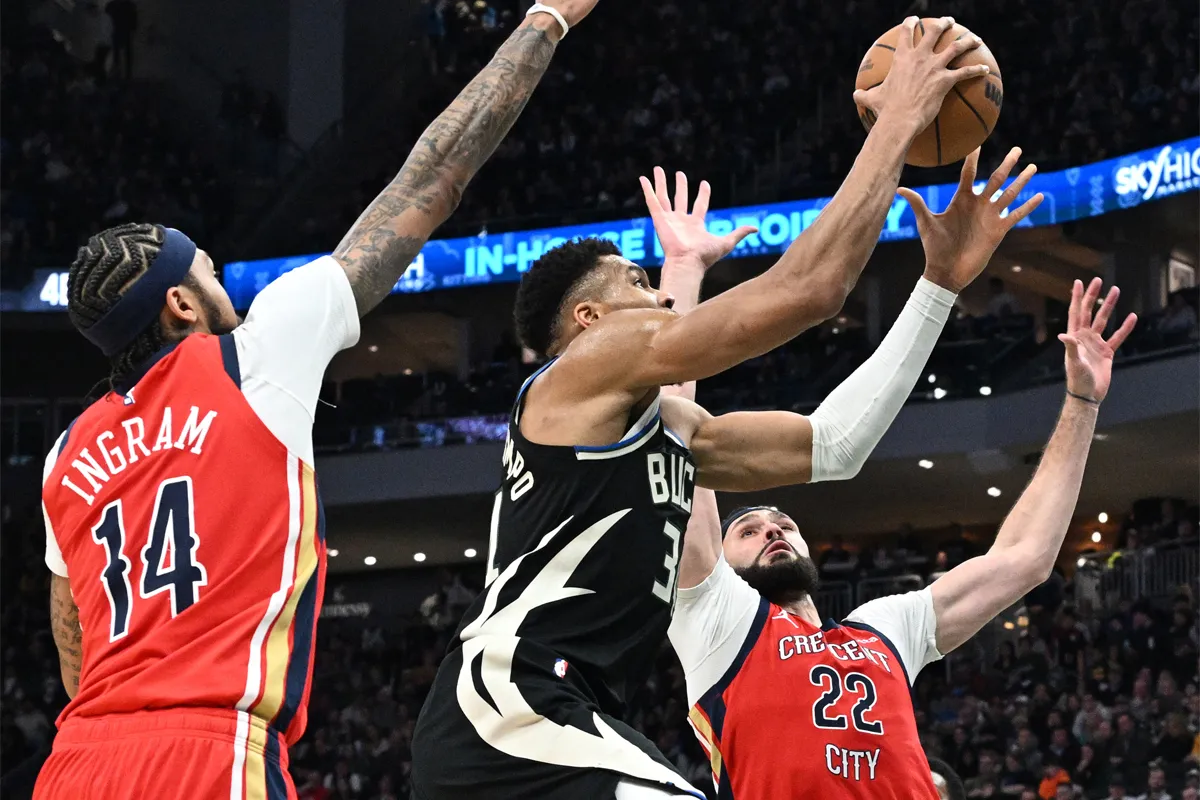 Giannis Antetokounmpo et les Bucks