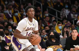 Les Lakers conservent Stanley Johnson et Wenyen Gabriel