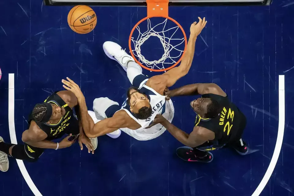 Rudy Gobert face aux Warriors