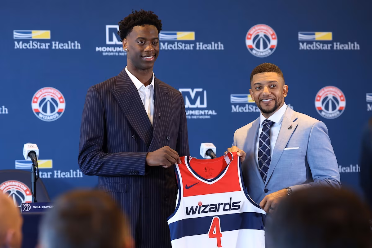 AJ Dybantsa séduit déjà les Wizards par sa maturité
