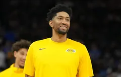 Christian Wood reste chez les Lakers