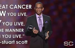 La NBA honore la mémoire de Stuart Scott (ESPN)