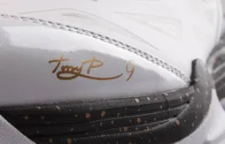 Peak : une édition “Finals” de la Team Lightning pour Tony Parker