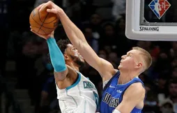 Son gros contre sur Miles Bridges, symbole de la mentalité de Kristaps Porzingis