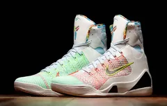La Nike Kobe 9 Elite High Protro “What The” fête ses dix ans