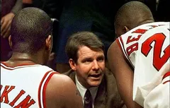 Que sont-ils devenus ? Tim Floyd, le pire coach de l’histoire des Bulls