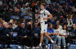 Le premier maillot NBA de Cooper Flagg vendu un million de dollars…