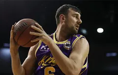 Andrew Bogut nommé MVP et meilleur défenseur dans le championnat australien