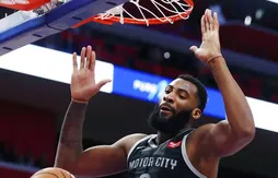Le duo Drummond-Griffin résiste à un super Dennis Smith Jr