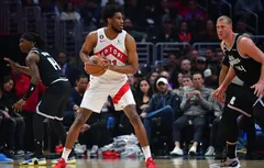 Les Raptors conservent Thaddeus Young