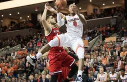Drafté par OKC, Devon Hall file en Australie