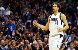 Le 22 mai 2006, Dirk Nowitzki et les Mavs passent l’obstacle Spurs
