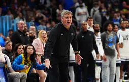 Chris Finch derrière Micah Nori, une formule payante sur le banc des Wolves