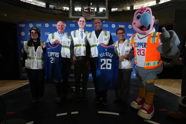 Adam Silver assume les lourdes sanctions contre les Clippers