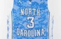 North Carolina et Michigan State débuteront la saison sur un porte-avions !