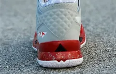 Dwyane Wade va porter un modèle inspiré de la série “Dexter”