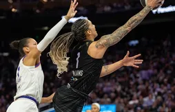 Gabby Williams et les Valkyries repoussent le Mercury