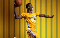 Golden State affronte ce soir San Antonio avec son maillot à manches