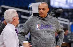 Lionel Hollins quitte à son tour le banc des Lakers