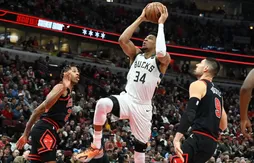 Un 12e succès consécutif pour les Bucks, une blessure au poignet pour Giannis Antetokounmpo
