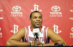 Les Rockets votent Chuck Hayes