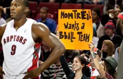 Un candidat à la mairie de Montréal fait campagne pour une franchise NBA